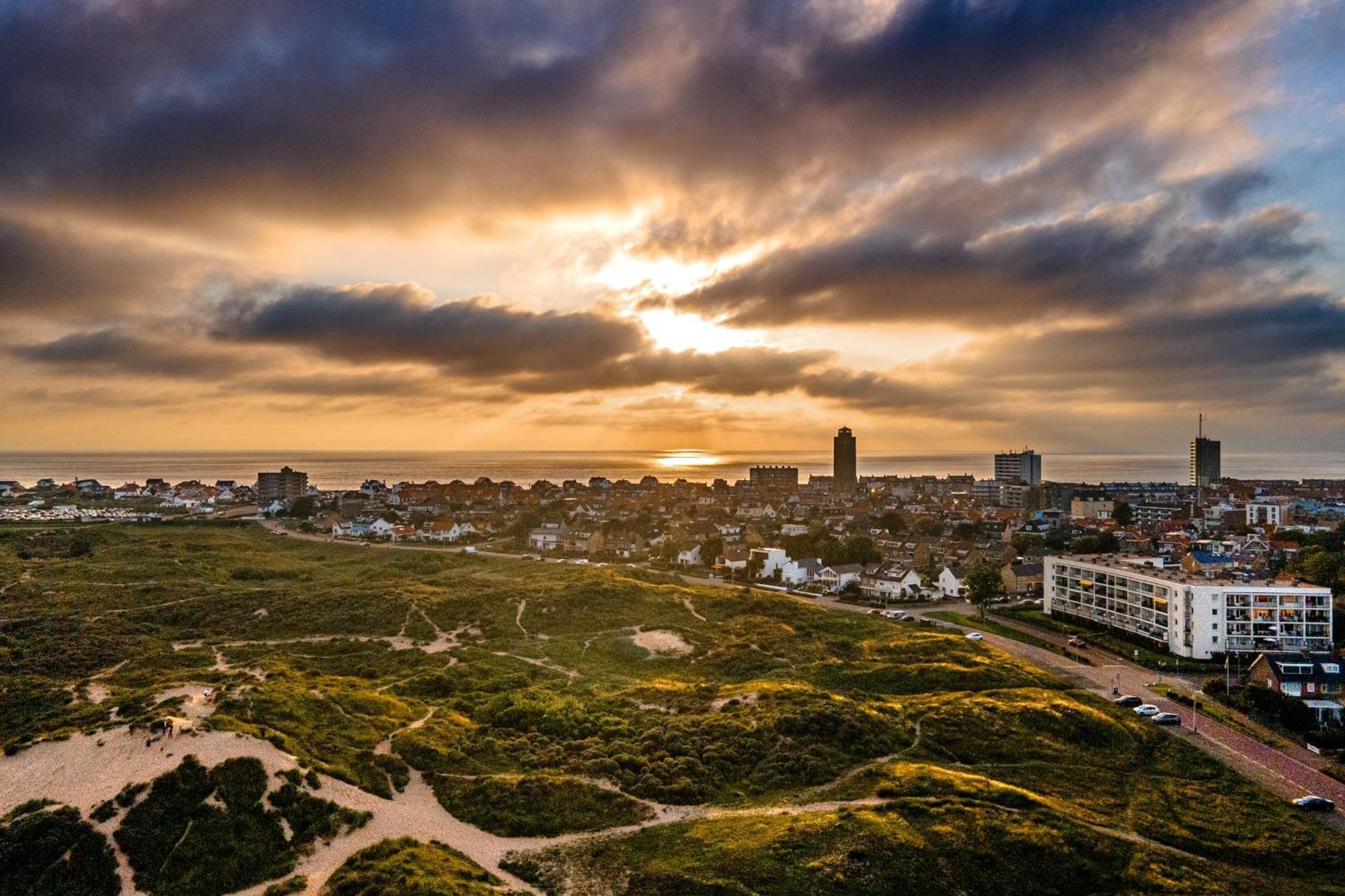 Anne'S Family Home With Private Parking Zandvoort Exterior foto